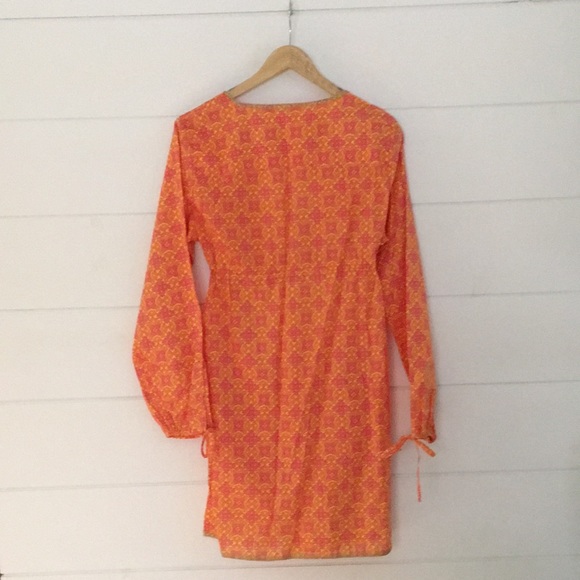 Victoria’s Secret Sw Cover-Up - Picture 6 of 7